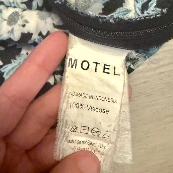 MOTEL Women’s Cottage Core Summer Top Size S Floral Boho Festival Grunge 90s - Picture 4 of 5